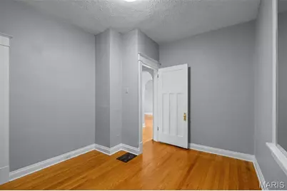 4755 Seibert Avenue, Saint Louis, MO 63123 - Photo 17