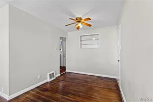 914 Highmont Dr, Ferguson, MO 63135 - Photo 11