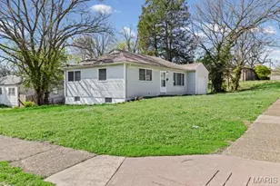 914 Highmont Dr, Ferguson, MO 63135 - Photo 15