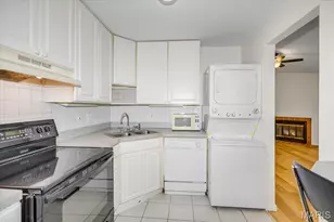 9121 N Swan Cir, Brentwood, MO 63144 - Photo 5