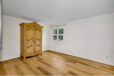 9121 N Swan Circle, Brentwood, MO 63144 - Photo 23