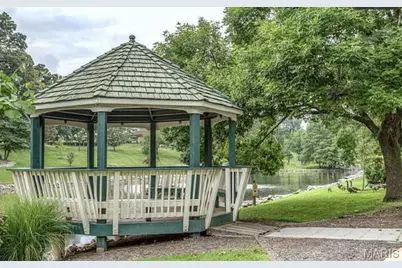 9121 N Swan Circle, Brentwood, MO 63144 - Photo 23