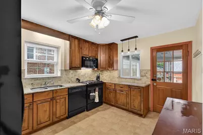 6601 Lindenwood Place, Saint Louis, MO 63109 - Photo 13