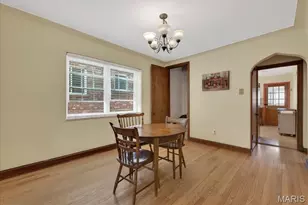 6601 Lindenwood Pl, Saint Louis, MO 63109 - Photo 11