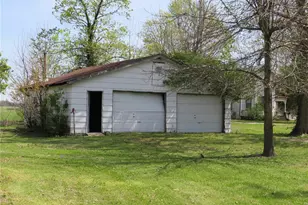 415 E Water St, Wellsville, MO 63384 - Photo 3