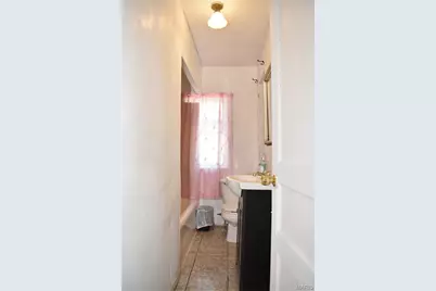 8220 Page Avenue, Saint Louis, MO 63130 - Photo 15