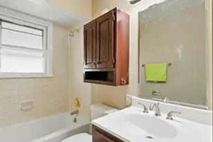 3057 Arlmont Dr, Bel-Nor, MO 63121 - Photo 27