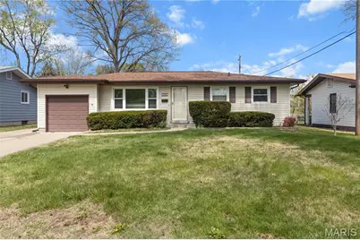 1295 Del Rey Drive, Florissant, MO 63031 - Photo 1