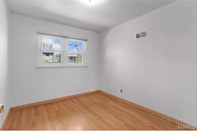 1295 Del Rey Drive, Florissant, MO 63031 - Photo 7