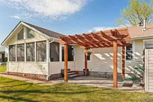 145 Universal Dr, Saint Peters, MO 63376 - Photo 3