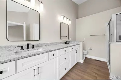 8050 Knights Crossing Drive, O'Fallon, MO 63368 - Photo 17