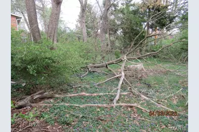 4096 Esseldale Drive, Saint Ann, MO 63074 - Photo 9