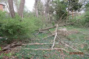 4096 Esseldale Dr, Saint Ann, MO 63074 - Photo 9