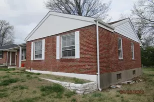 9435 Eastchester Dr, Jennings, MO 63136 - Photo 3