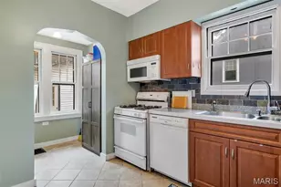 439 N Laclede Station Rd, Saint Louis, MO 63119 - Photo 15