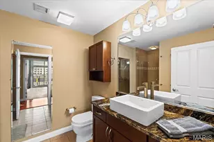 4909 Laclede Ave, Saint Louis, MO 63108 - Photo 11