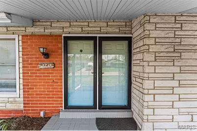 2738 Westminster Drive, Florissant, MO 63033 - Photo 3