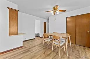 2738 Westminster Dr, Florissant, MO 63033 - Photo 9