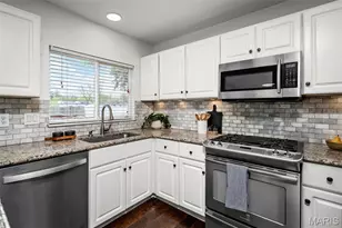 220 St Marys Dr, Ballwin, MO 63021 - Photo 11