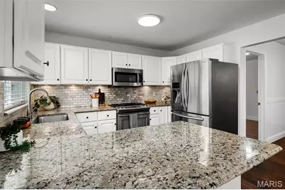 220 Saint Marys Dr, Ballwin, MO 63021 - Photo 3