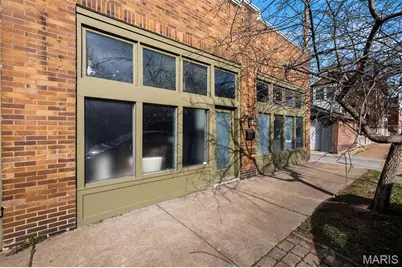 3217 Roger Place, Saint Louis, MO 63116 - Photo 3