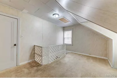 7710 Saint Albans Avenue, Saint Louis, MO 63117 - Photo 19