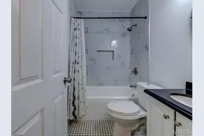 7710 Saint Albans Avenue, Saint Louis, MO 63117 - Photo 15