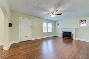 7710 St Albans Ave, Saint Louis, MO 63117 - Photo 3