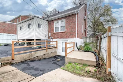 7710 Saint Albans Avenue, Saint Louis, MO 63117 - Photo 31