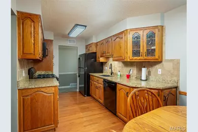 5032 Kempf Drive, Saint Louis, MO 63128 - Photo 9