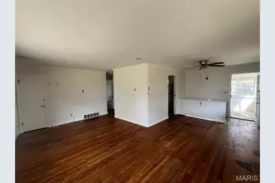 324 Gage Drive, Ferguson, MO 63135 - Photo 13