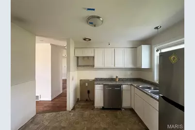 324 Gage Drive, Ferguson, MO 63135 - Photo 19