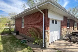 324 Gage Dr, Ferguson, MO 63135 - Photo 3