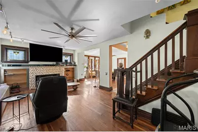 5221 S Broadway, Saint Louis, MO 63111 - Photo 5