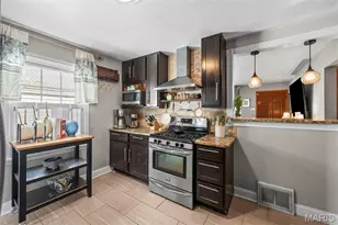 5618 Fyler Ave, Saint Louis, MO 63139 - Photo 9