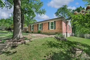 1944 Pepperrell Dr, Saint Louis, MO 63146 - Photo 5