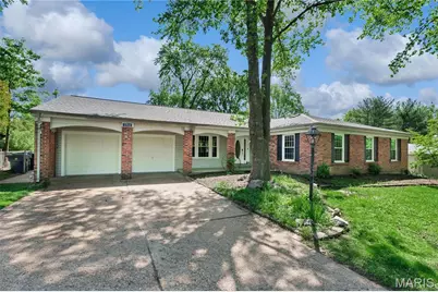1944 Pepperrell Drive, Saint Louis, MO 63146 - Photo 1