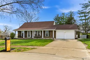 5354 Chatfield Dr, Saint Louis, MO 63129 - Photo 1