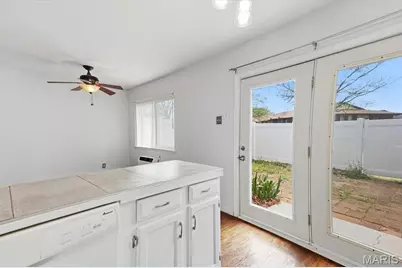 8795 Sieloff Drive, Saint Louis, MO 63042 - Photo 11