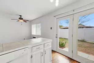 8795 Sieloff Dr, Saint Louis, MO 63042 - Photo 11