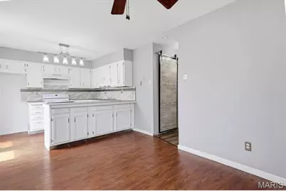 8795 Sieloff Drive, Saint Louis, MO 63042 - Photo 7