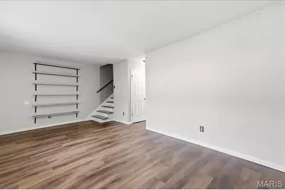 8795 Sieloff Drive, Saint Louis, MO 63042 - Photo 5