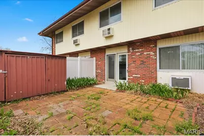 8795 Sieloff Drive, Saint Louis, MO 63042 - Photo 31