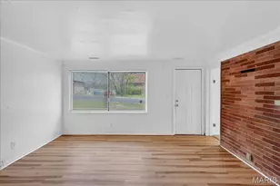 9604 Ridge Ave, Overland, MO 63114 - Photo 9