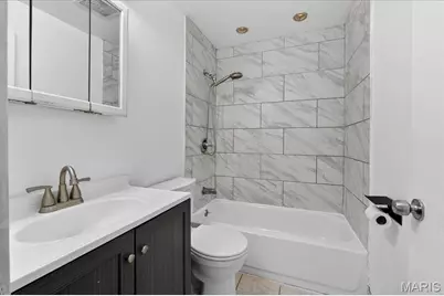 9604 Ridge Avenue, Overland, MO 63114 - Photo 25