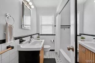 8502 Douglas Ct, Brentwood, MO 63144 - Photo 19