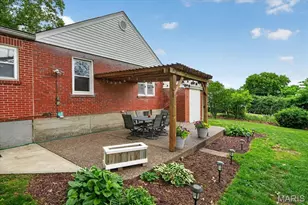 8502 Douglas Ct, Brentwood, MO 63144 - Photo 29