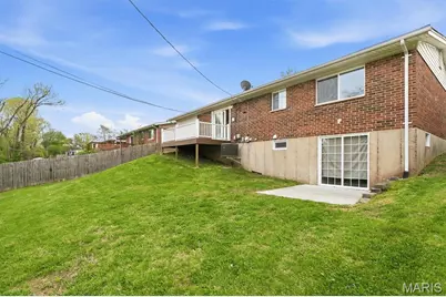 11945 Longmont Drive, Maryland Heights, MO 63043 - Photo 23