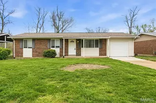 11945 Longmont Dr, Maryland Heights, MO 63043 - Photo 1