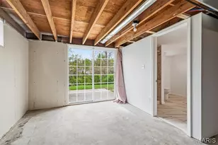 11945 Longmont Dr, Maryland Heights, MO 63043 - Photo 19